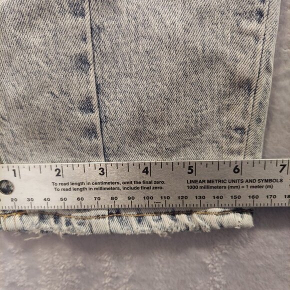Silver Frisco Tapered Womens Size 28/28 (31x27) Mid Rise Distressed Denim Jeans - Picture 9 of 16